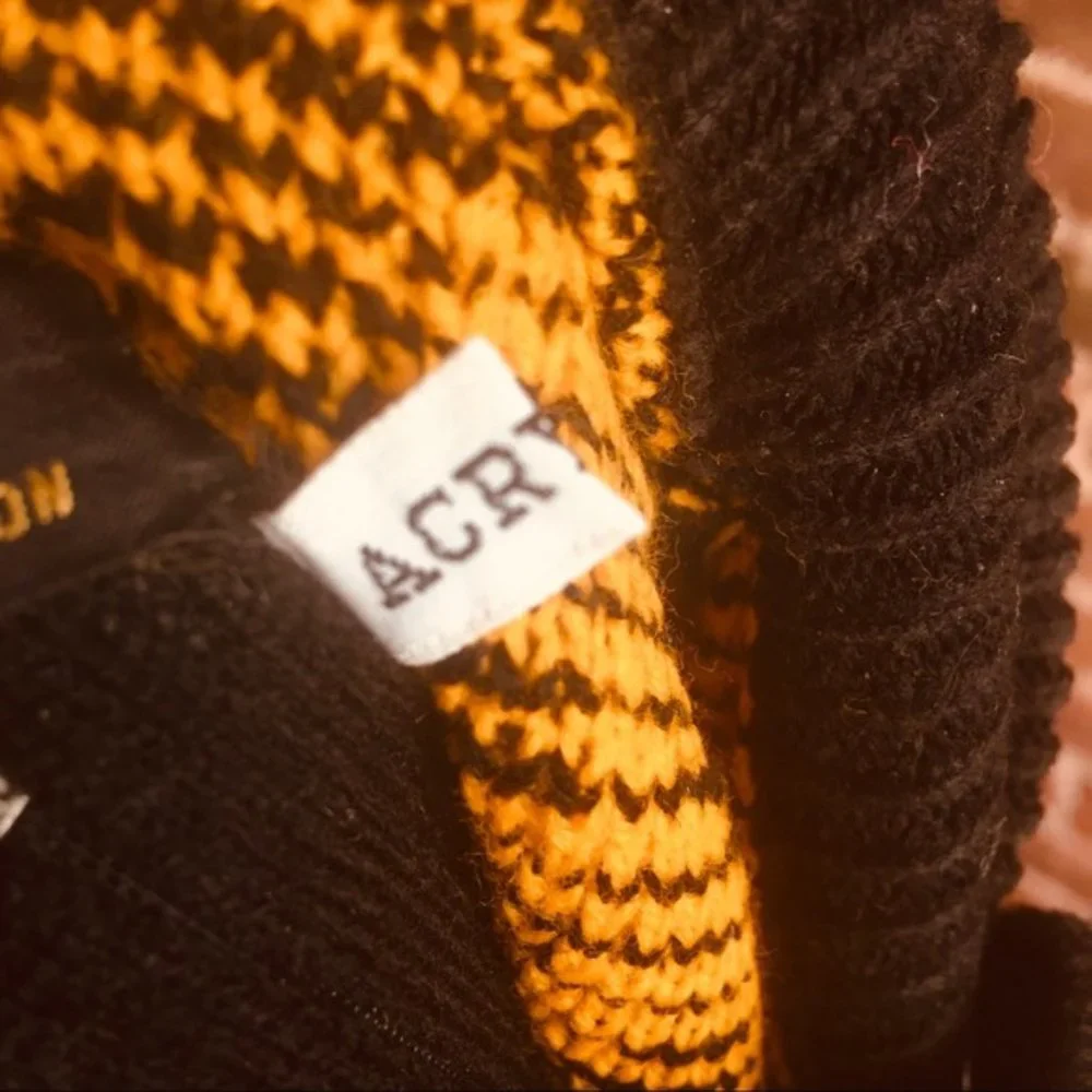 VTG Damask Knit Mockneck Sweater Size 36 - Picture 5 of 6